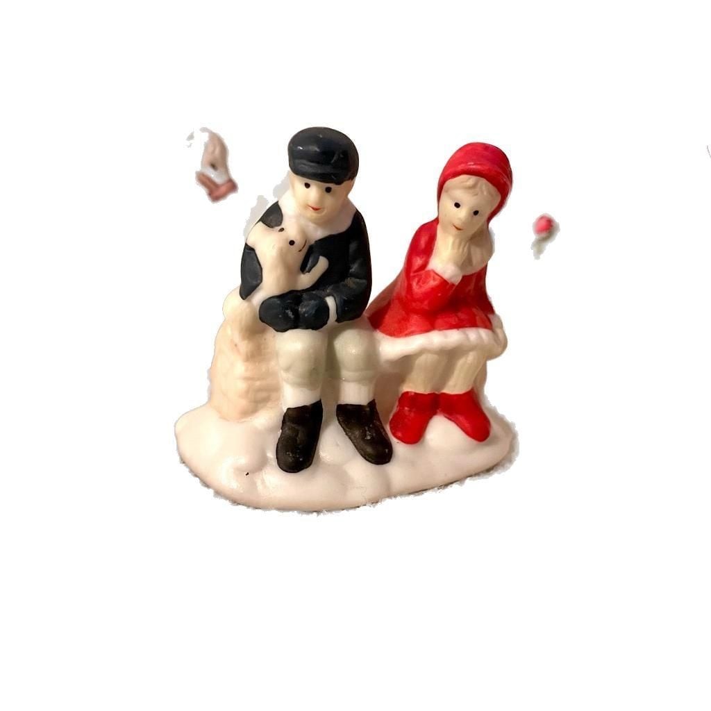 Vtg Christmas Village Figurine Lot – Carolers, Horse Sleigh, Boy w/ Dog 1988