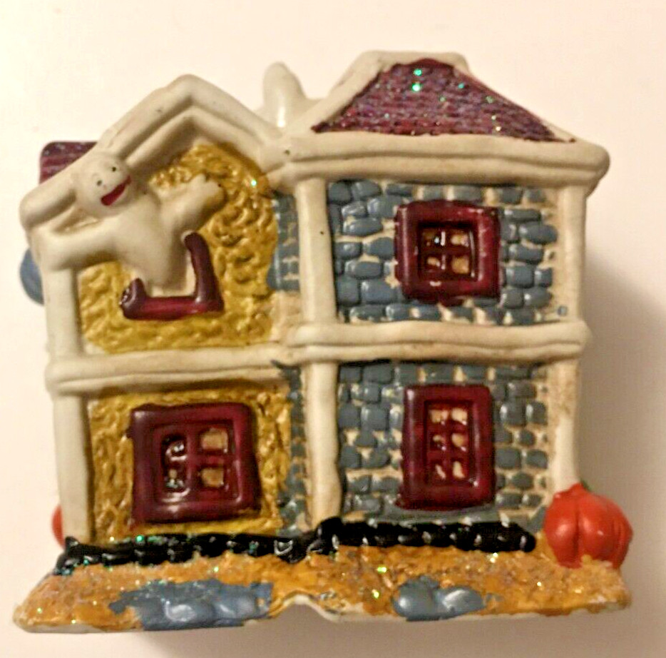 Vintage 2002 Ceramic SPOOKY HOTEL Ghost, Witch, Pumpkin, Spider 4 1/2″ Tall