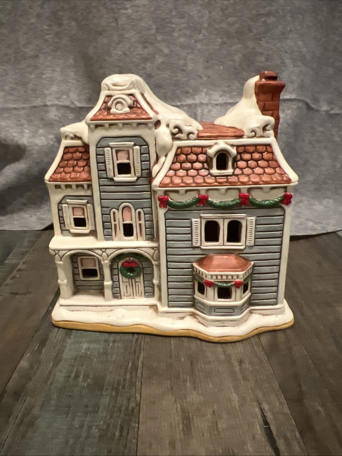 Lefton Colonial Village THE NOB HILL #07839 Christmas Lighted Tea Light