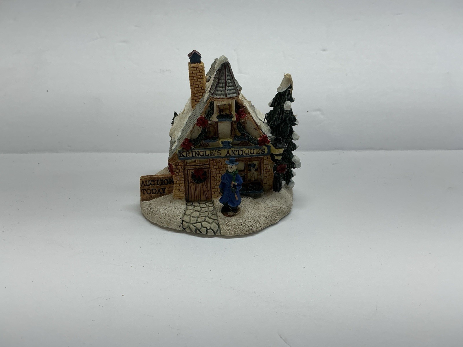 Crystal Falls Christmas Village “Kringle’s Antiques”