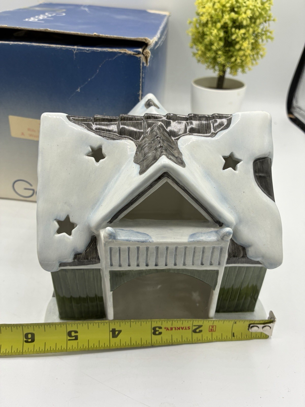 Goebel 726 Ride Into Christmas Nativity Hut Stable Luminary Western Germany IOB