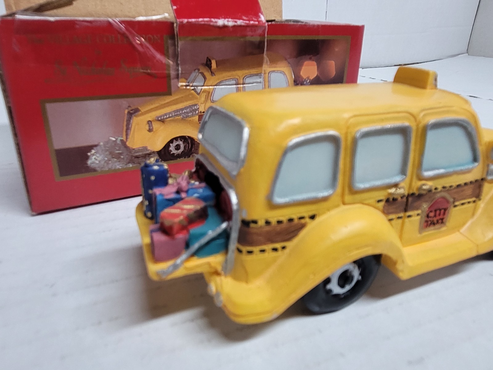 The Village Collection by St Nicholas Square Accessory CITY TAXI in original Box