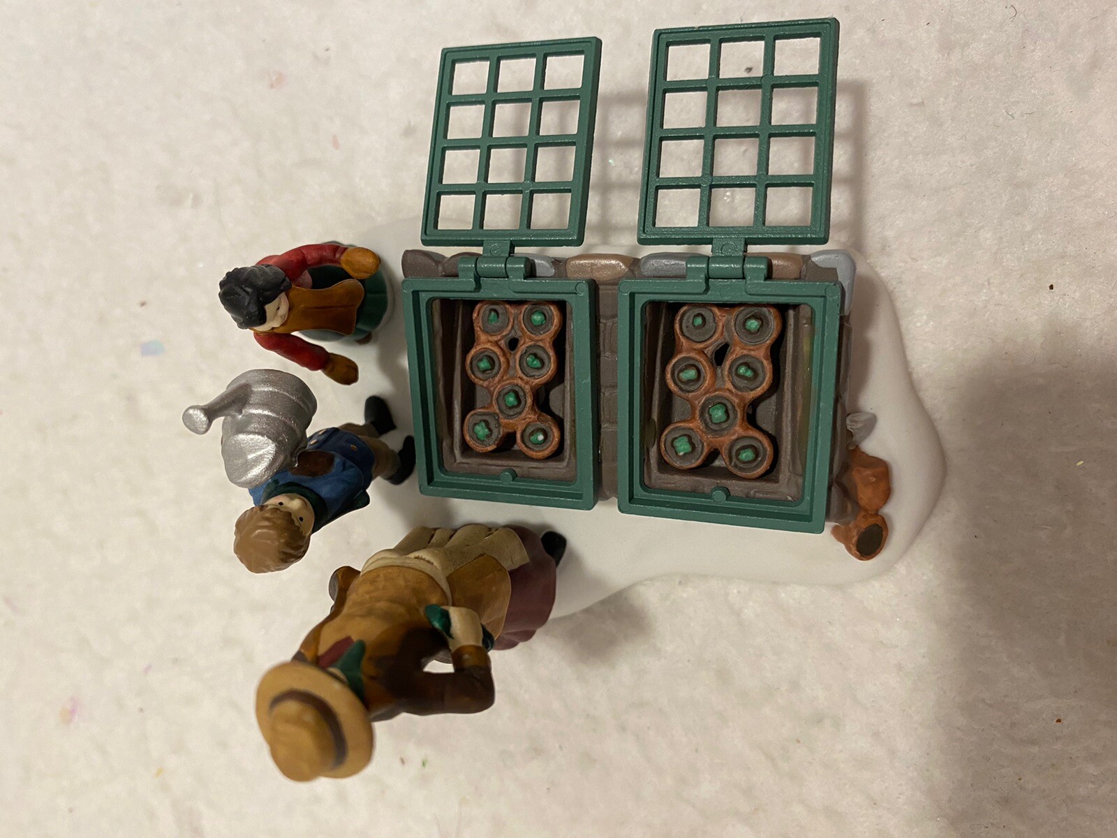 Department 56 BACHMAN’S Exclusive “TENDING THE COLD FRAME” Accessories #2208