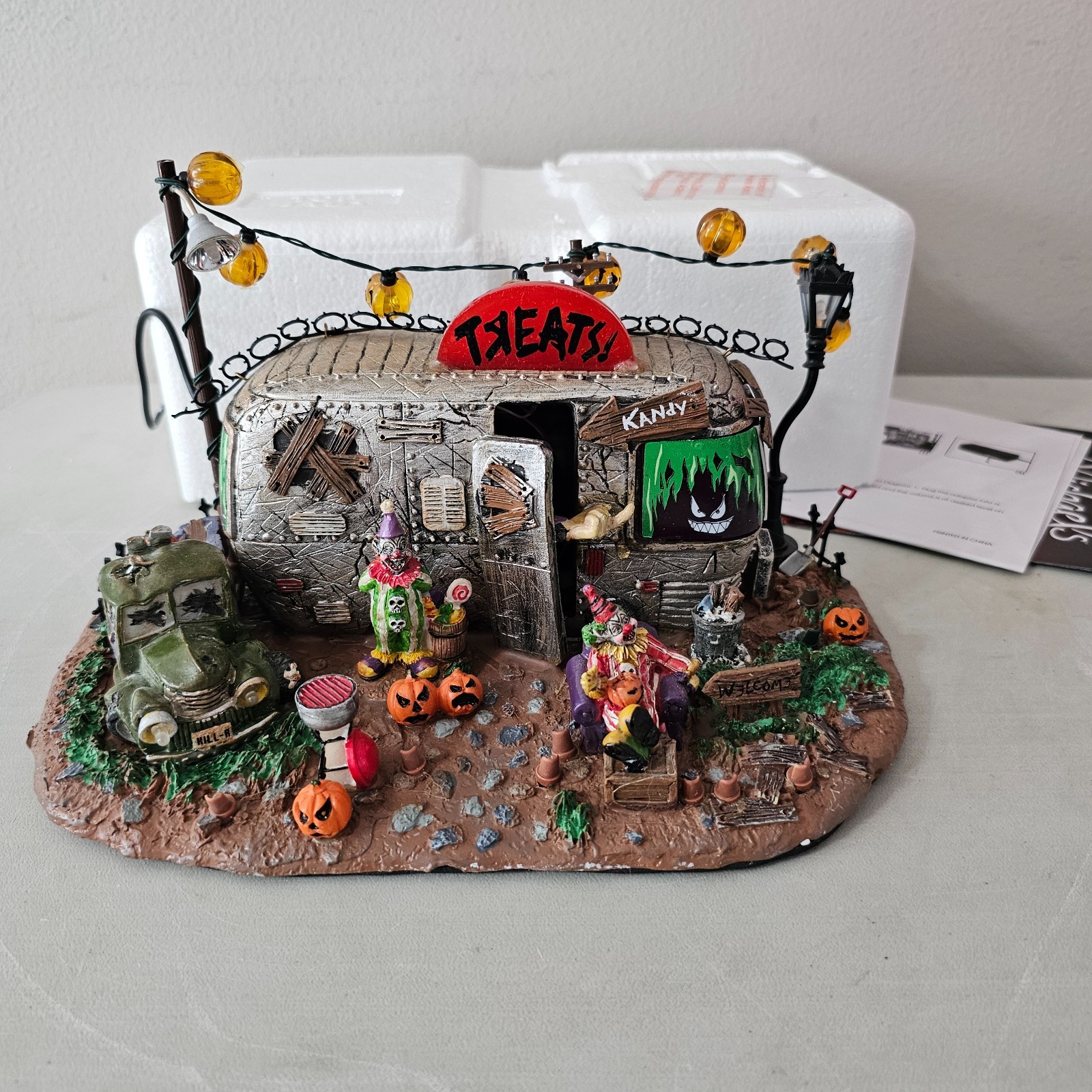 2012 Retired Lemax Spooky Town Killer Clown Mobile Home