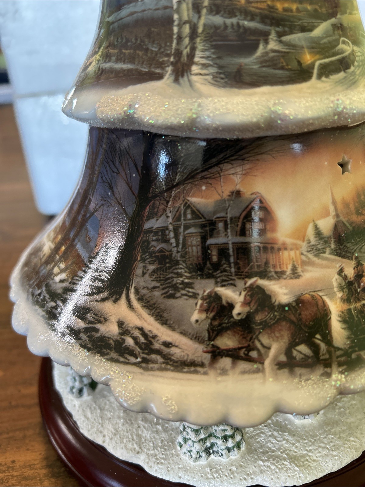 Bradford Terry Redlin’s “Holiday Retreat” Heriloom Porcelain Illuminated Tree