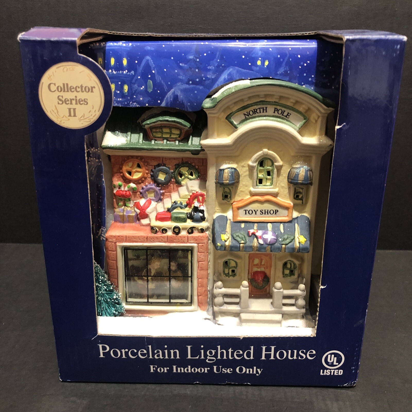 Victoria Falls? Lighted Porcelain North Pole Toy Store Window Scene 7″ new bin4