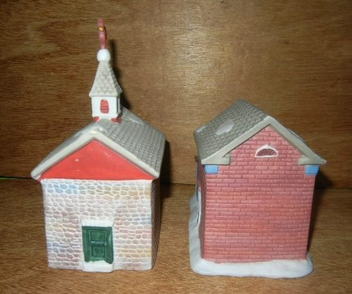 COUNTRY MEMORIES 6 PIECES FARM SCENE HOUSE BARN 2 BUILDINGS 2 HAYSTOCKS NO CORDS