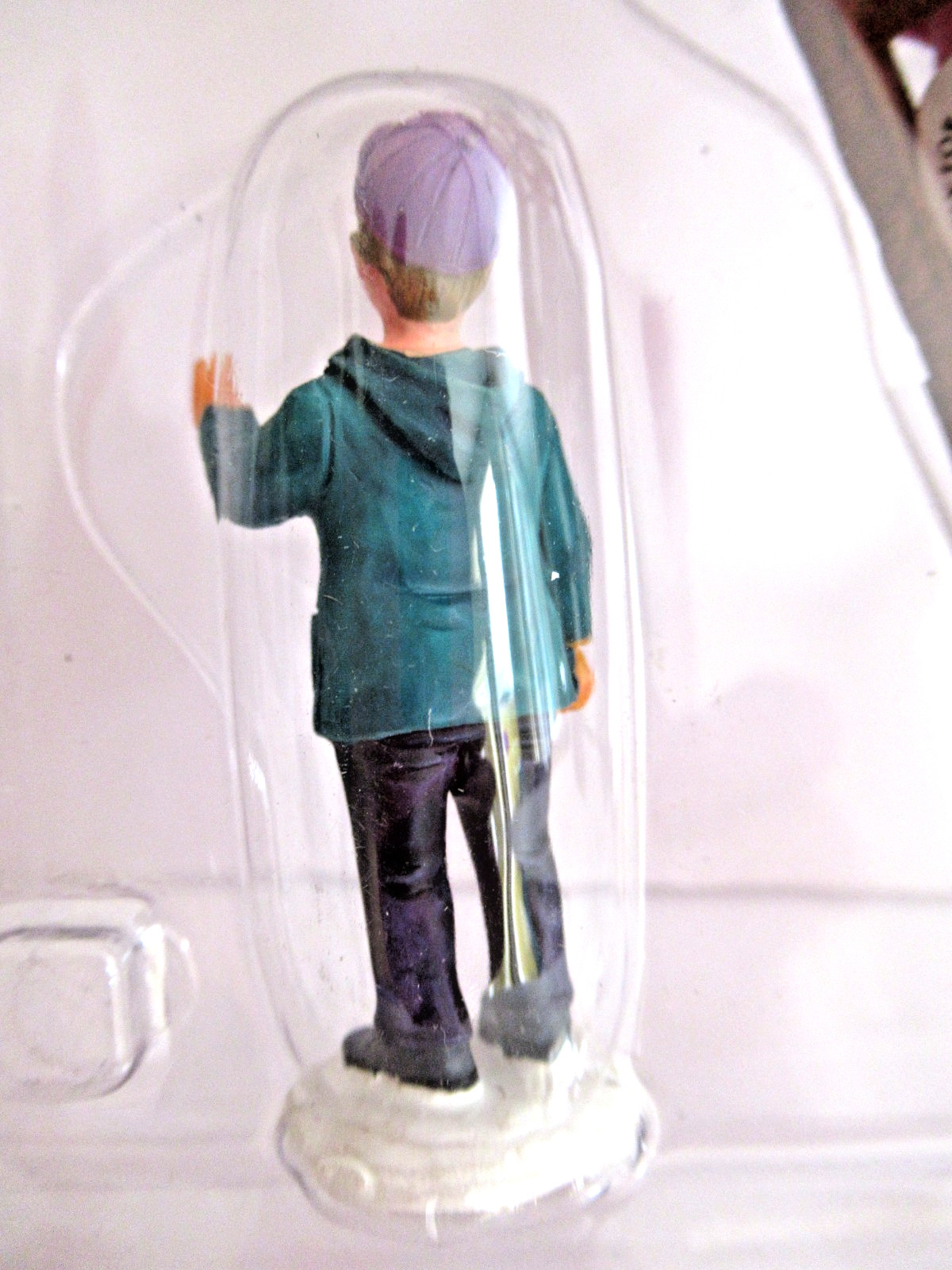 LEMAX “HANGING THE WREATH” (SET OF 2) ~ (2002) ~ *** BRAND NEW / UNOPENED ***