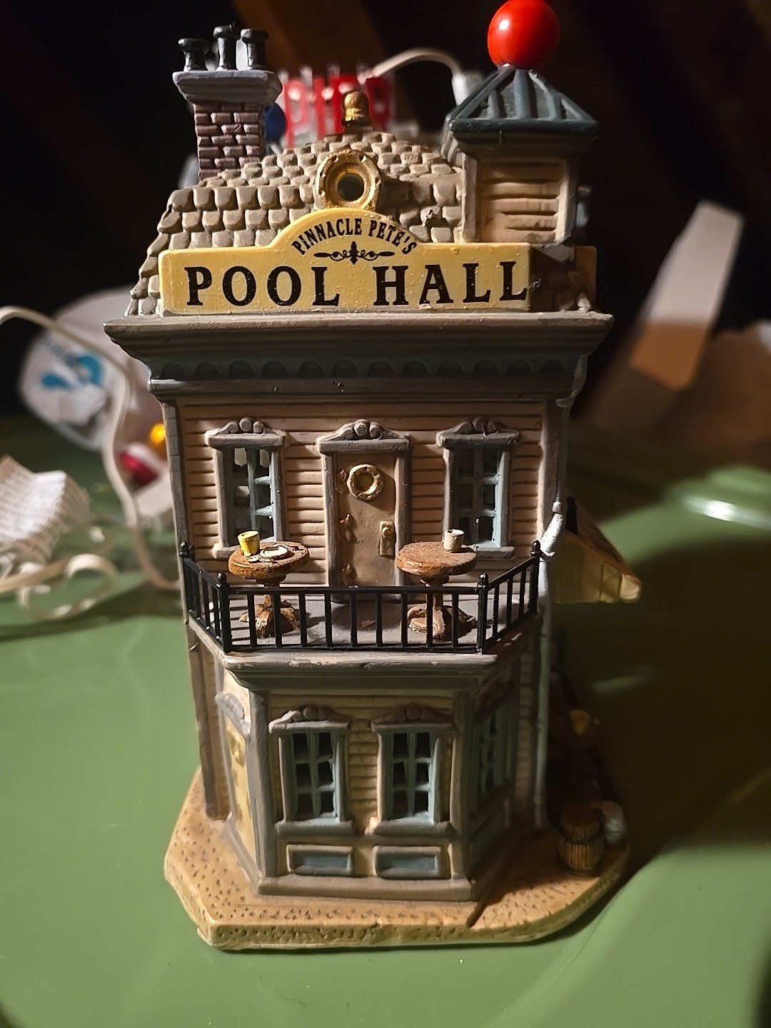 Lemax Plymouth Corners Pinnacle Pete’s Pool Hall Porcelain Lighted Building NICE