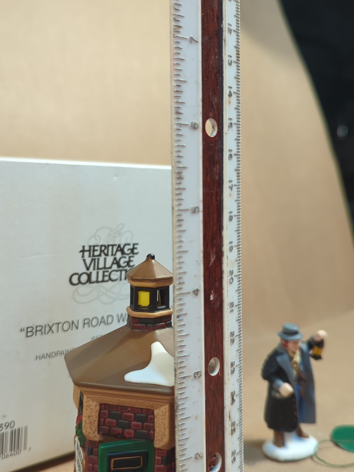 Dept 56 Heritage Village Brixton Road Watchman #58390 W/Box