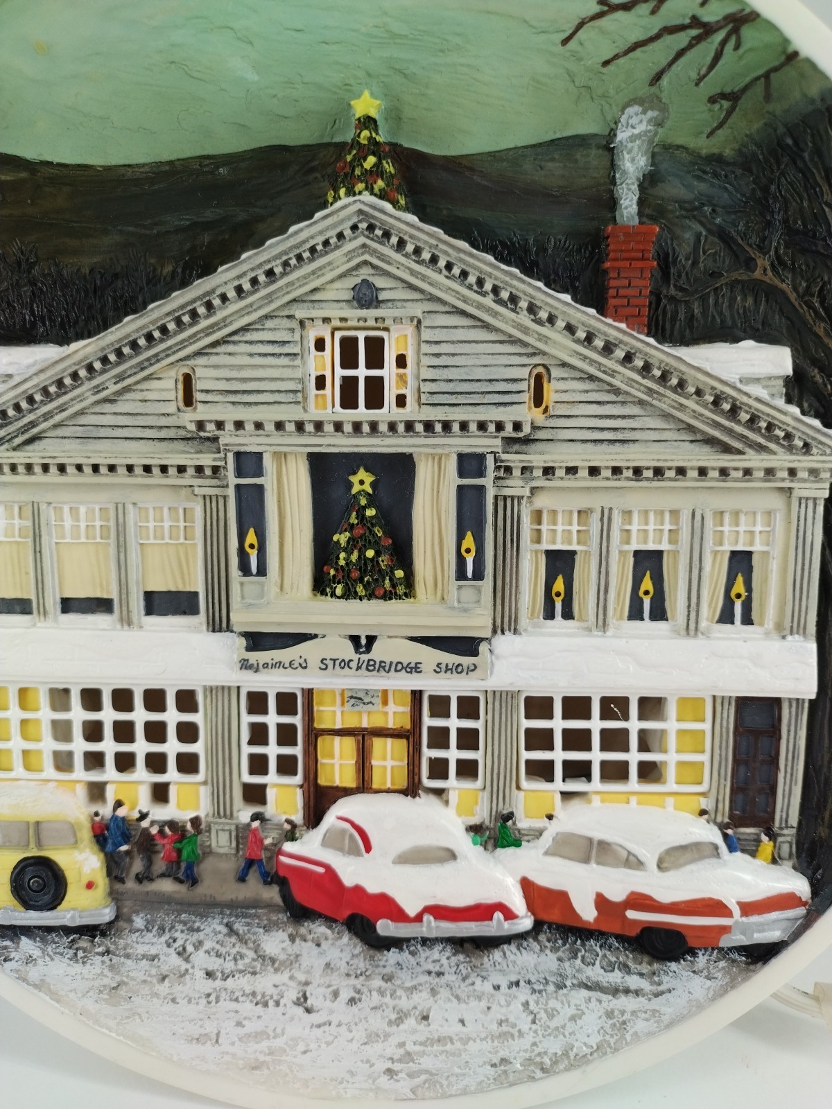 Norman Rockwell Main Street Stockbridge Shop Lighted Plate Holiday Decor B2