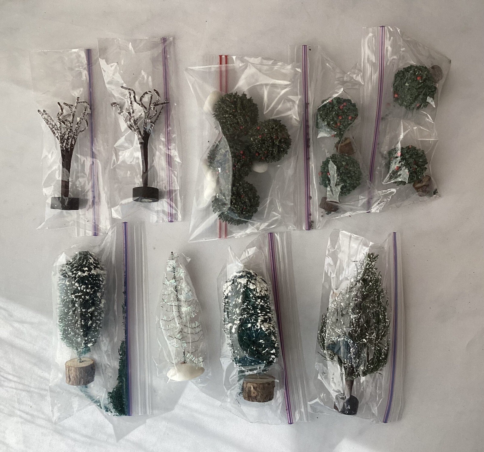 VTG 22-piece Lot Of Vintage Christmas Village Trees, Bushes & Fresh Fallen Snow