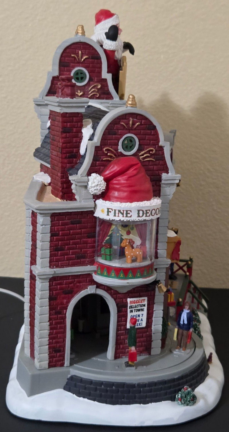 Lemax #05700 Tinseltown Plaza (2020) NIB Sounds, Lights, and Animation