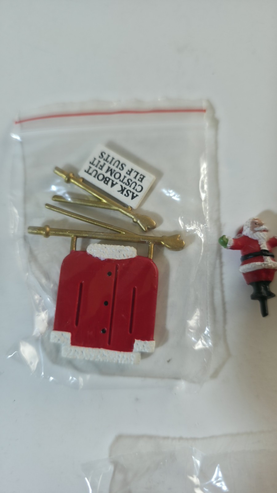 Dept 56 North Pole – Santa’s Tailor Shop – Mint In Box 56793 Sewing W/ Acc