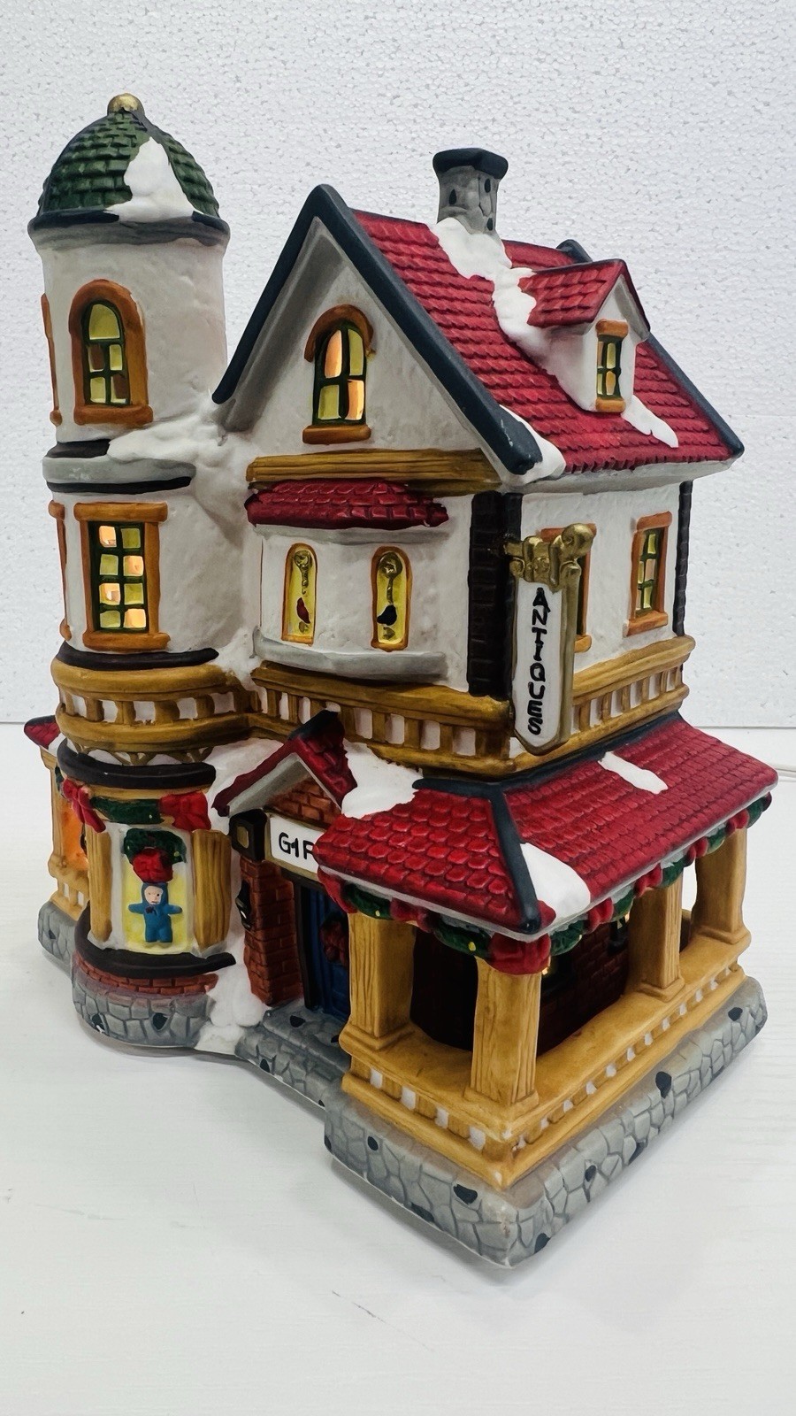 Copperfield Keepsake “Gifts & Antiques” Porcelain Lighted House Excellent !