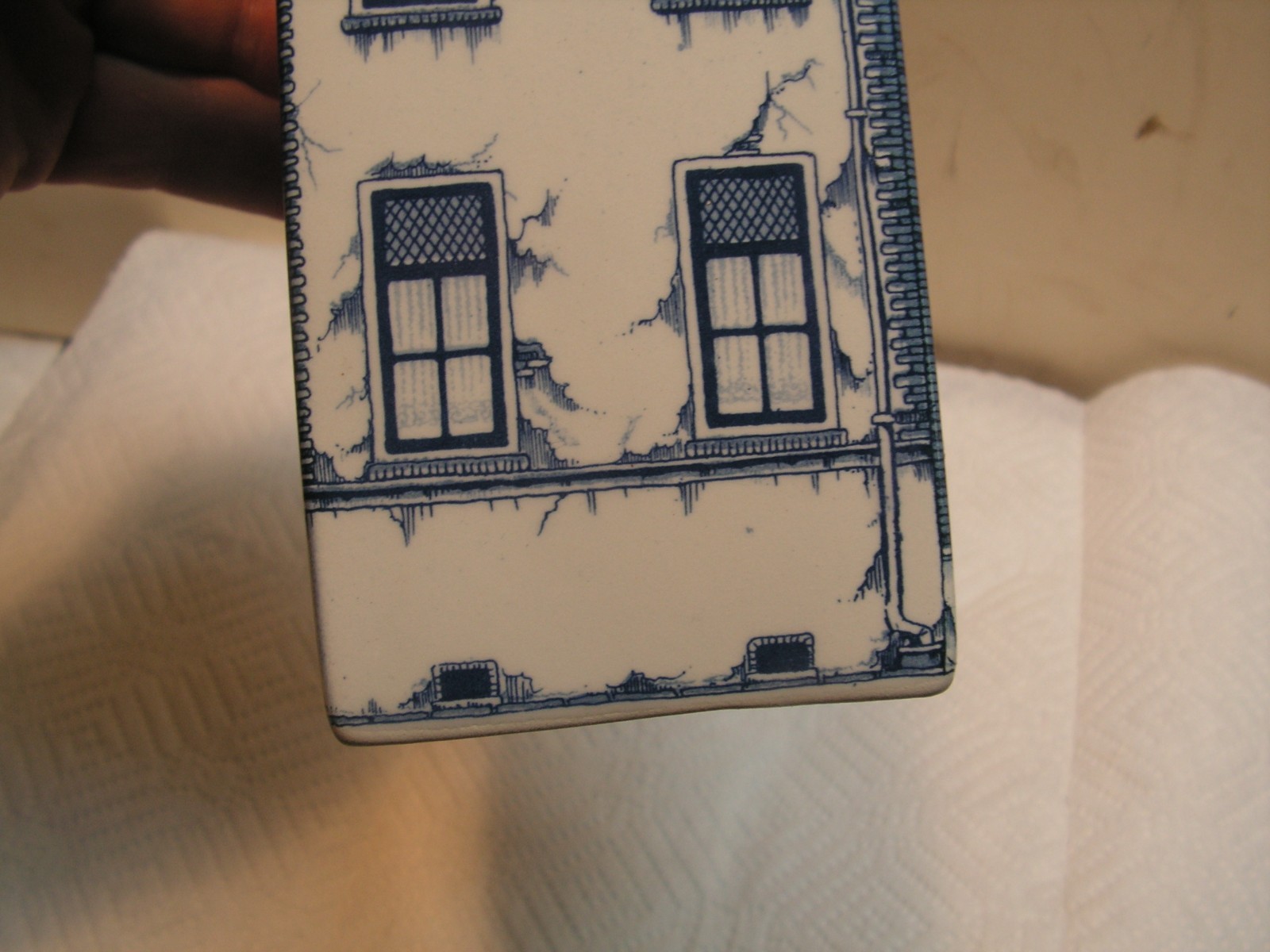 Delft Canal Building # 1705-4 With intricate blue details.