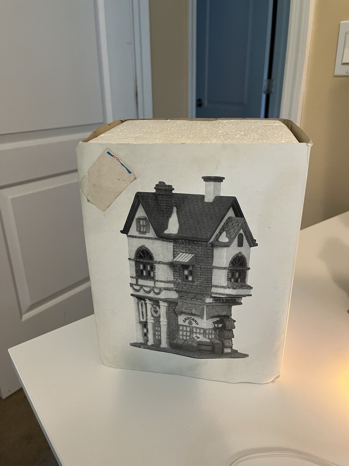 Dept 56 Corner Grocer Christmas In The City Heritage Village #59706 Hanks Market