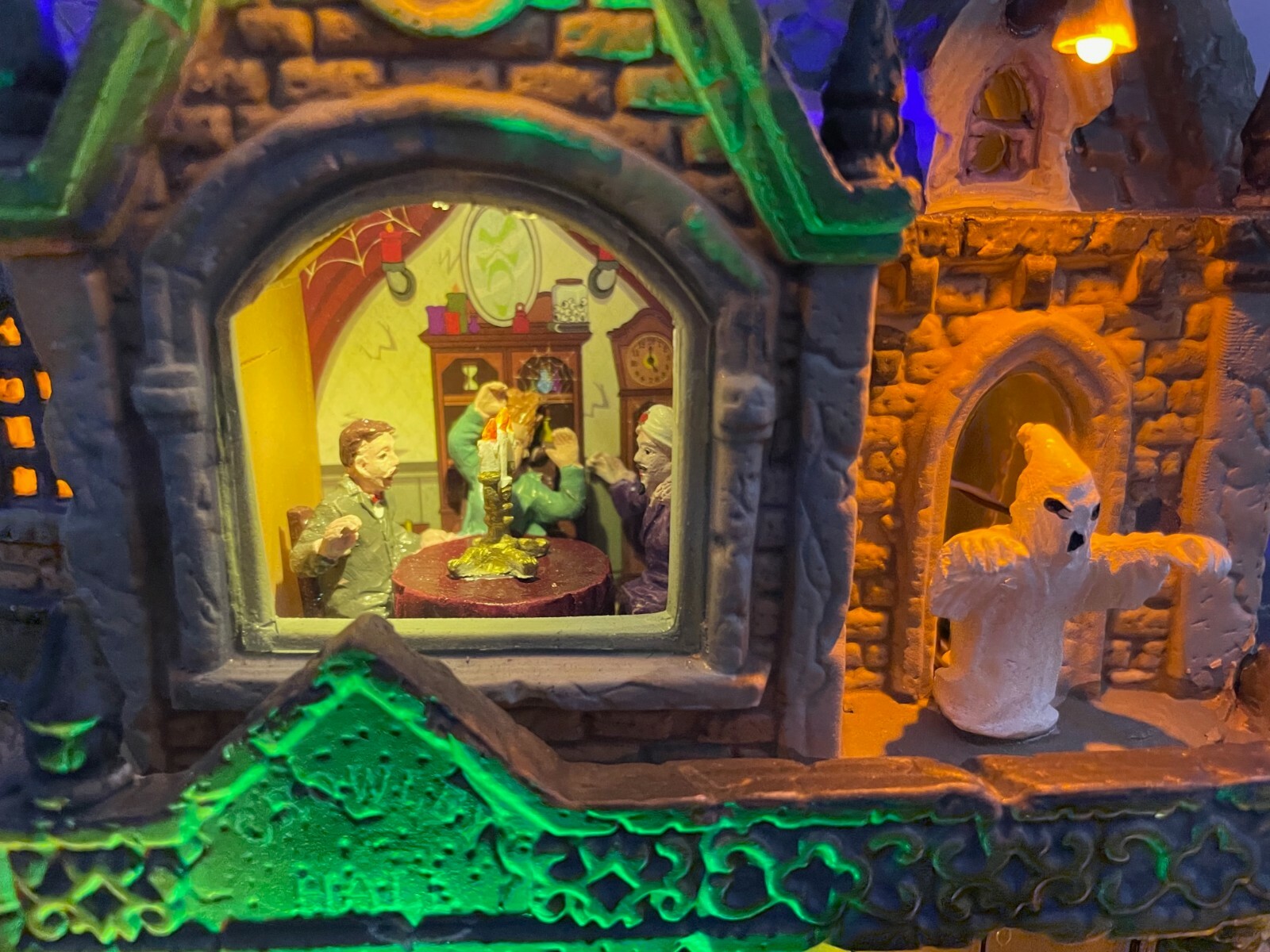 Lemax Spooky Town “Crowley Hall” Brand New, Lights, Sound, Ceramic, Rare