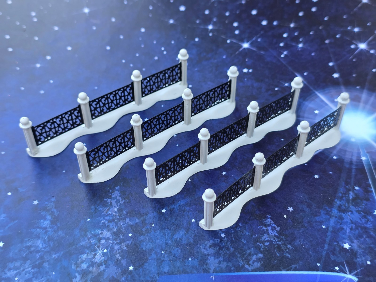 DEPT 56 VILLAGE WROUGHT IRON FENCE 5999-4 SNOW VILLAGE CHRISTMAS