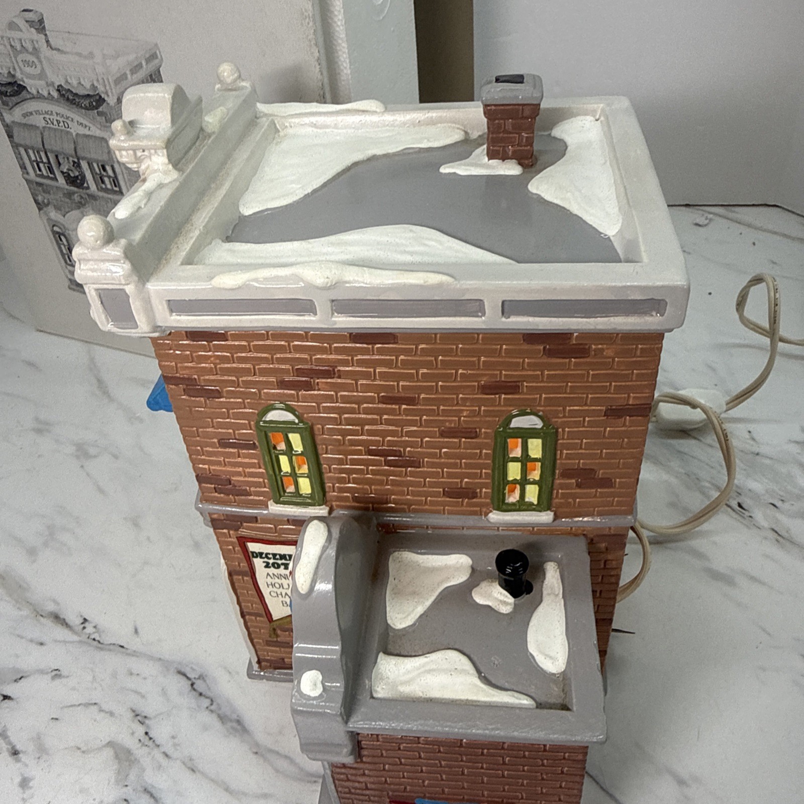 Department 56 Snow Village Village Police Station #54853 Retired VTG
