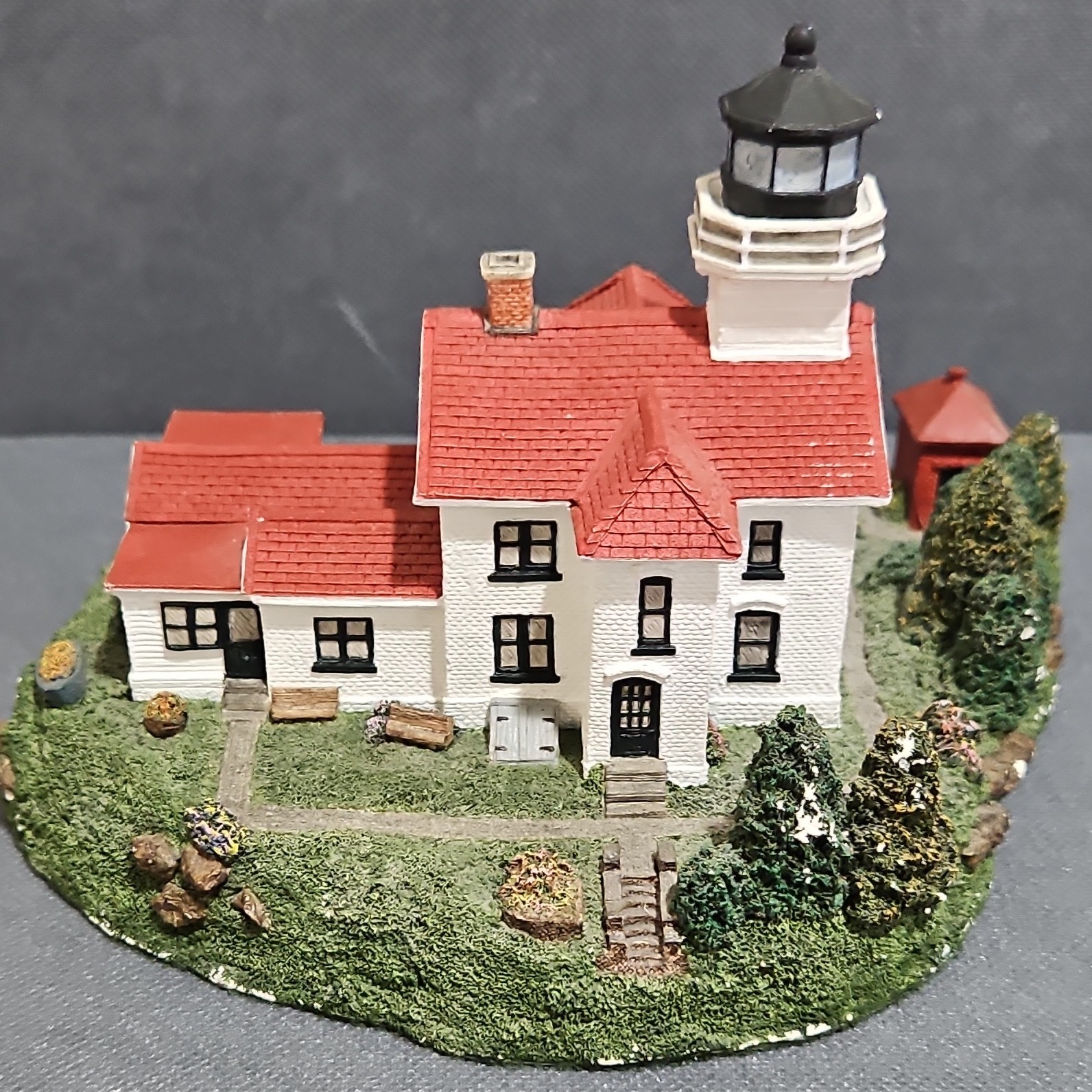 Harbour Lights Grand Traverse Lighthouse 1997 Nautical Handcrafted Figurine