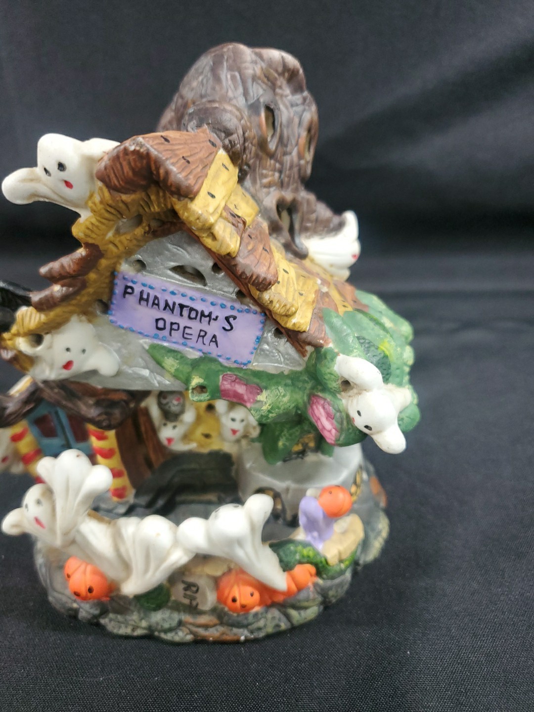 1998 Spooky Hollow Phantom’s Opera House 6″ Porcelain Halloween House No Light