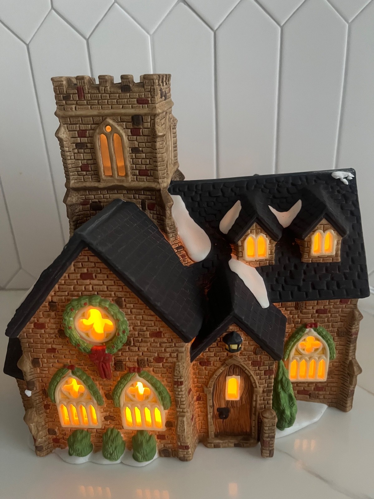 VTG Dept 56 Dickens Village Knottinghill Church 1989 Lighted Christmas Building