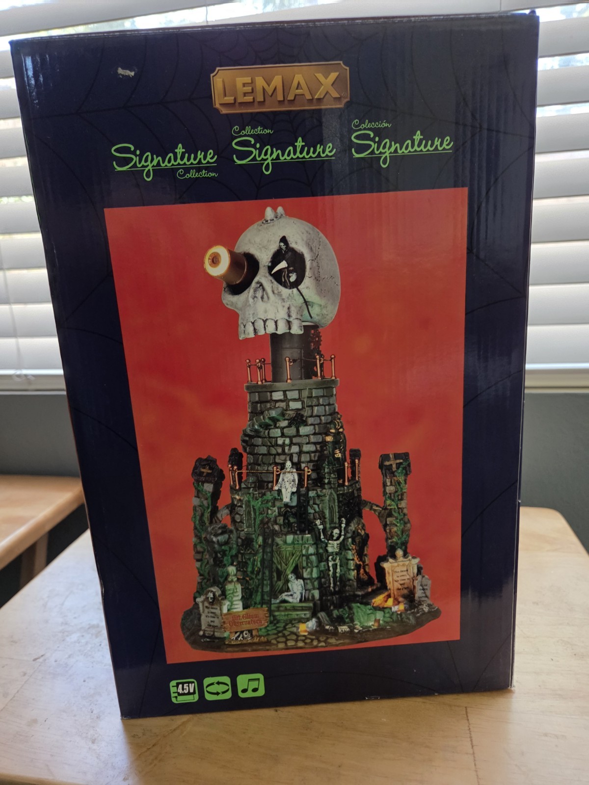 Lemax Signature Collection Illuminated Musical Skull Tower Halloween Boxed