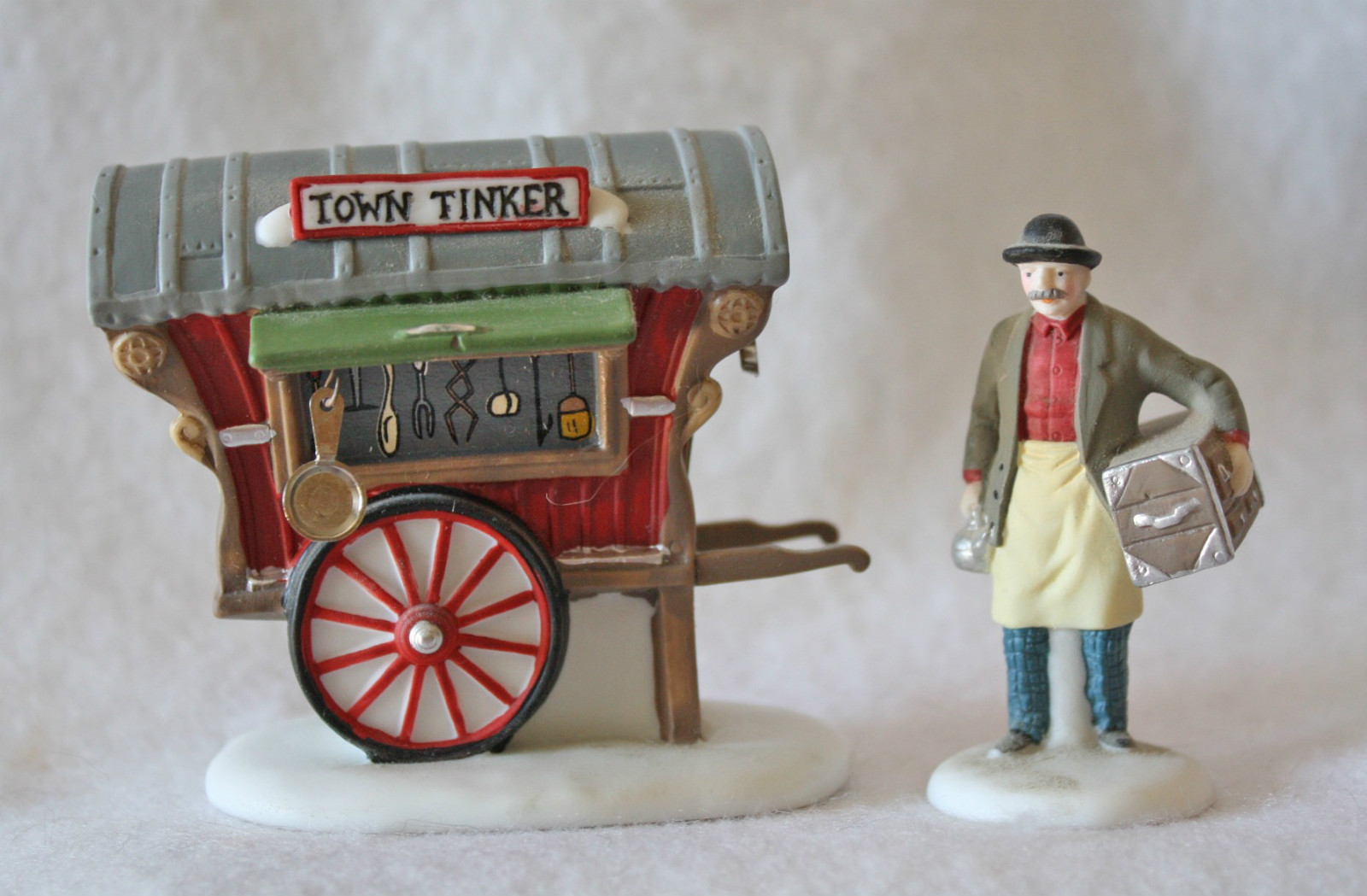 RETIRED DEPARTMENT HERITAGE VILLAGE SERIES ACCESSORY TOWN TINKER ORIGINAL BOX
