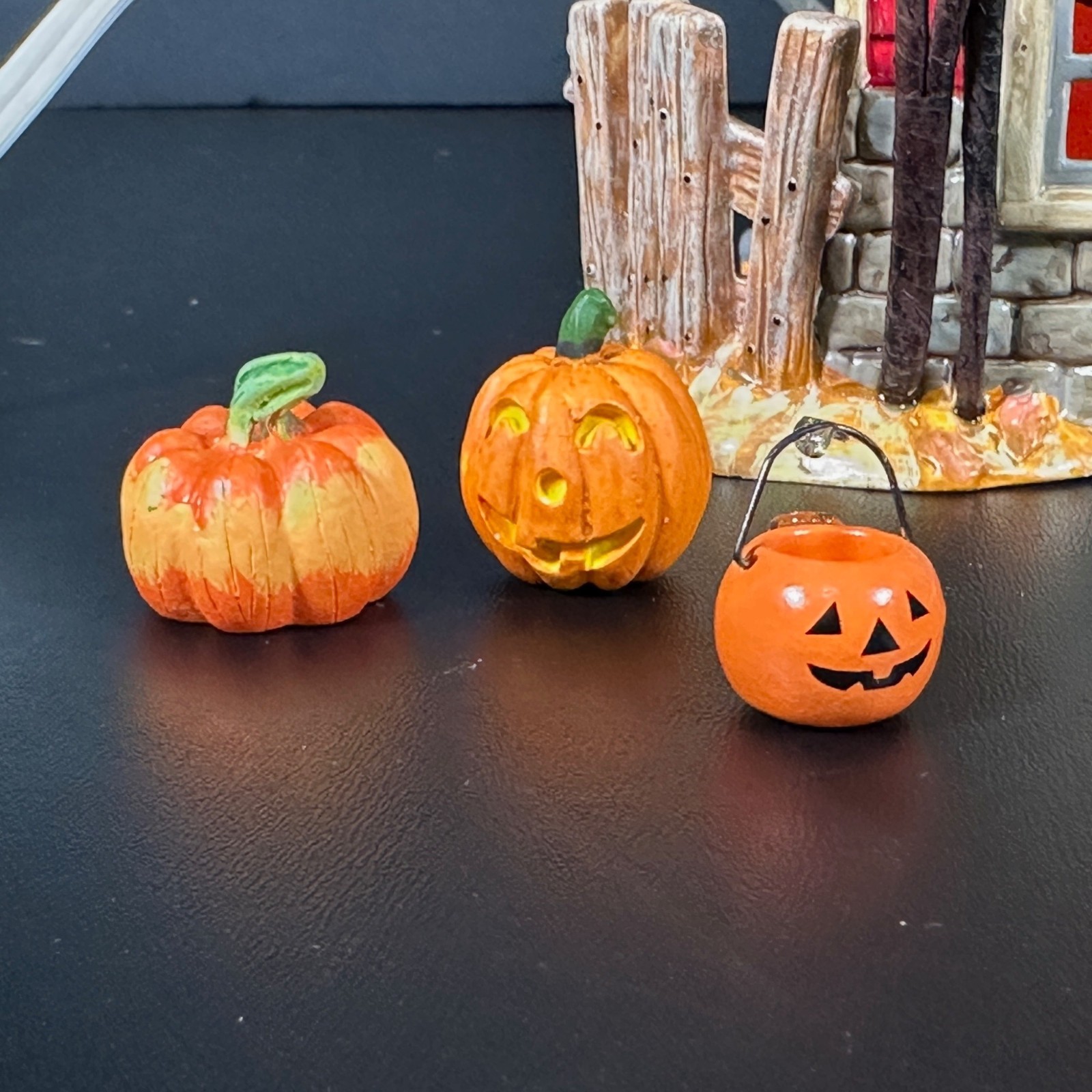 Dept 56 Original Snow Village Halloween HAUNTED BARN RETIRED Works Department 56