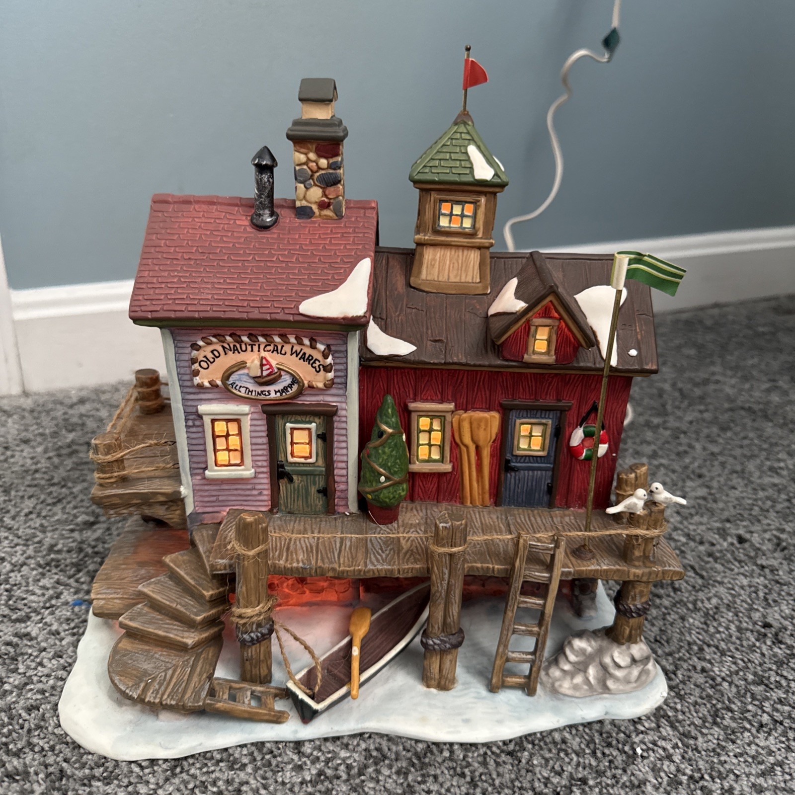 Harborside Village Deluxe Lighted House (Light Not Included)