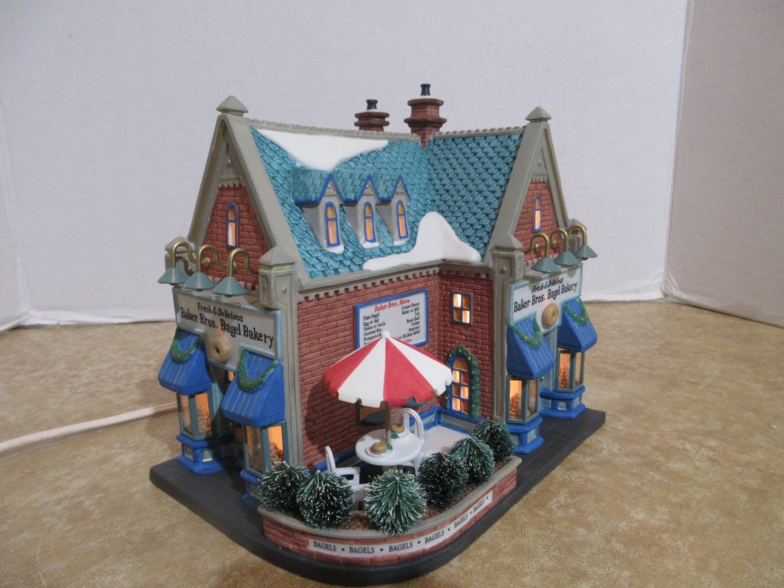 Dept. 56 Christmas In The City 2001 Baker Bros. Bagel Bakery #56.58920 Mint