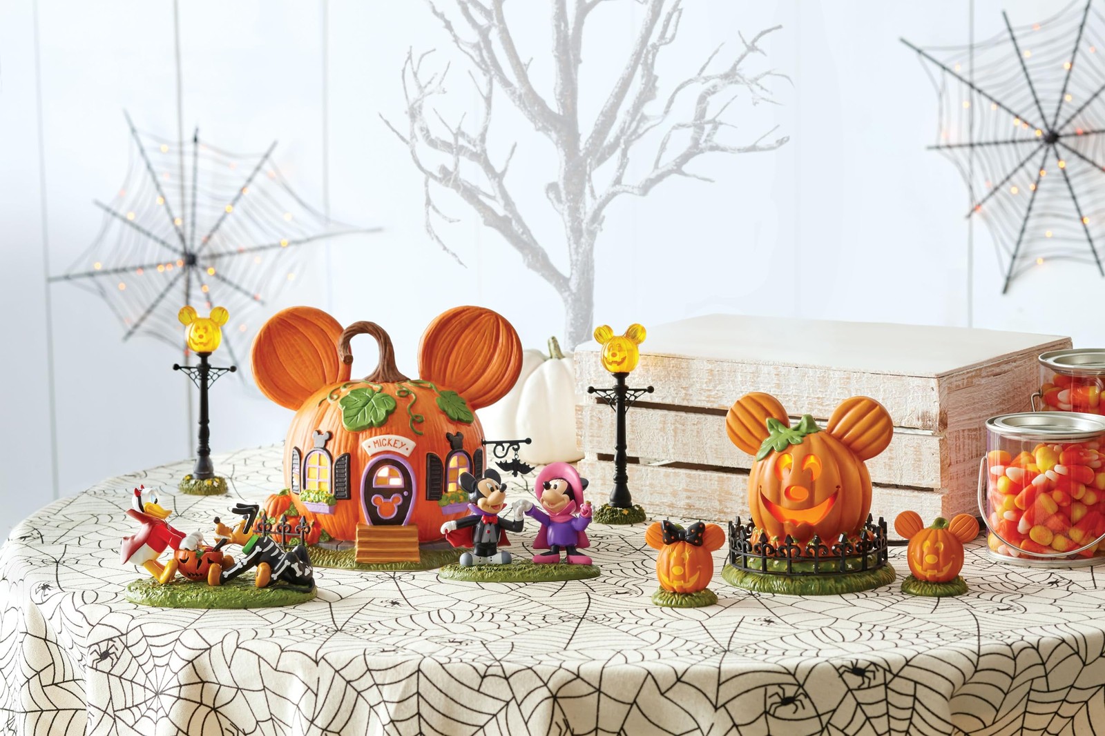 Department 56 Disney Village Halloween Mickey Mouse Pumpkintown House Lit