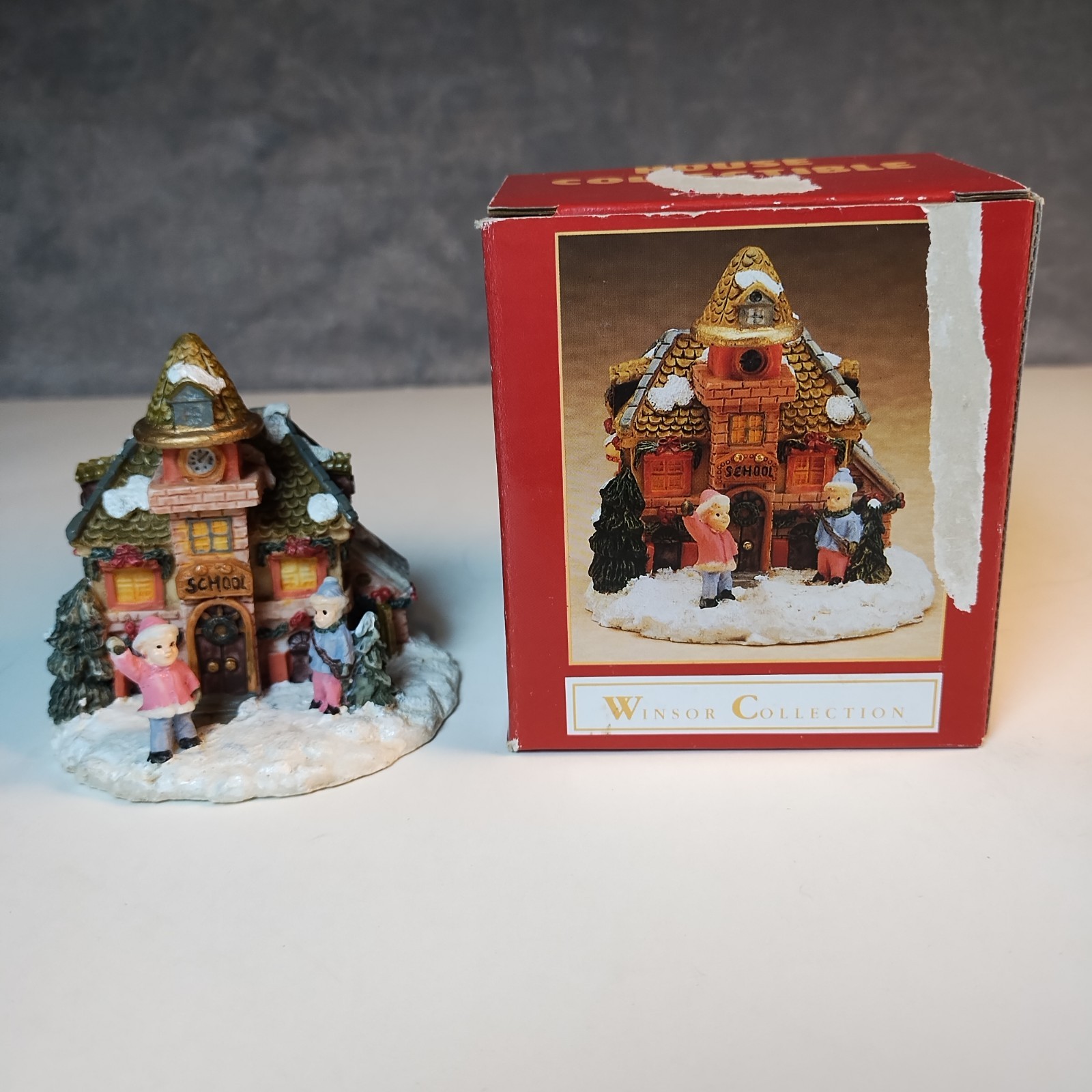 Cottage Winsor Collection School Welcoming People Figurine Christmas