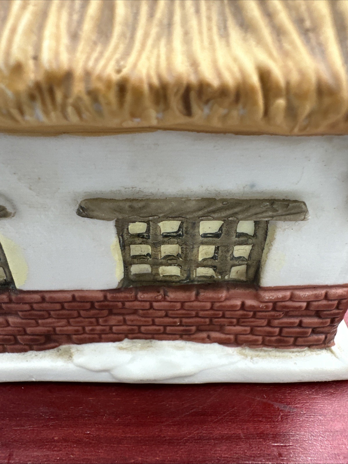 Vintage 1992 “The Giving Gift” Porcelain Christmas Village Cottage House