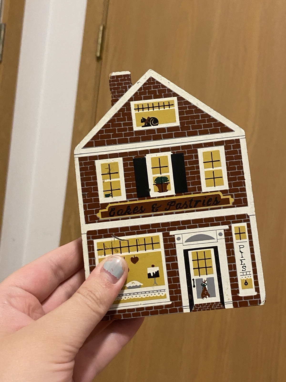 The Cats Meow Village Cakes And Pastries Vintage House