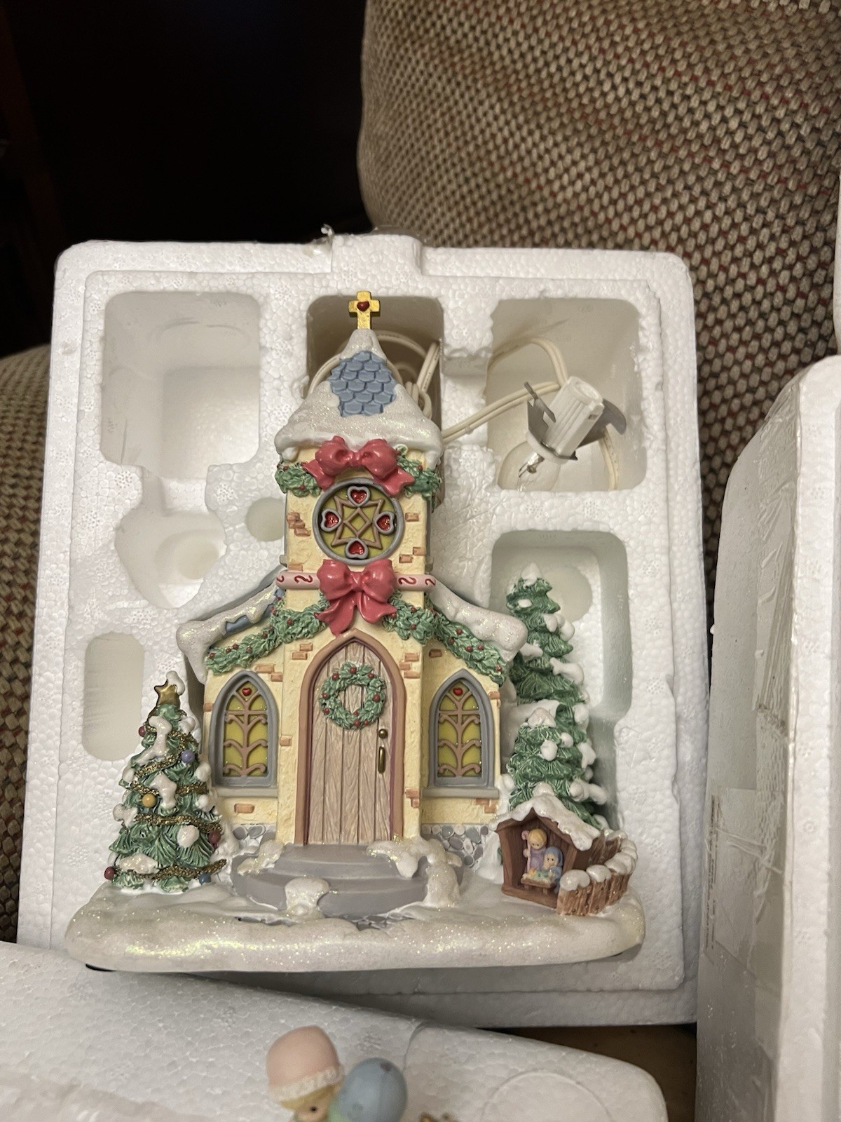 Precious Moments Hawthorne Village 4 Bldgs Chapel Inn Train Post COA In Box GrpB