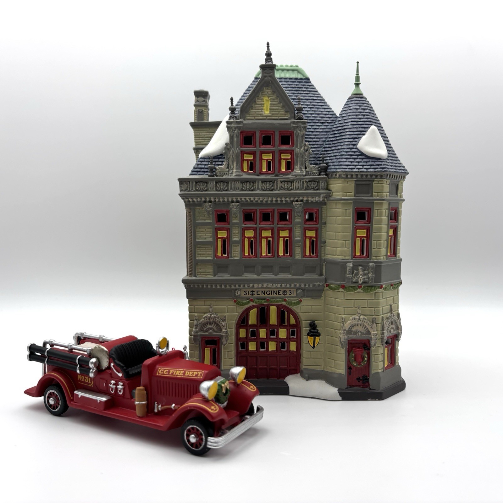 Department 56 Christmas in The City Engine Company & No 31 Firehouse & Truck New