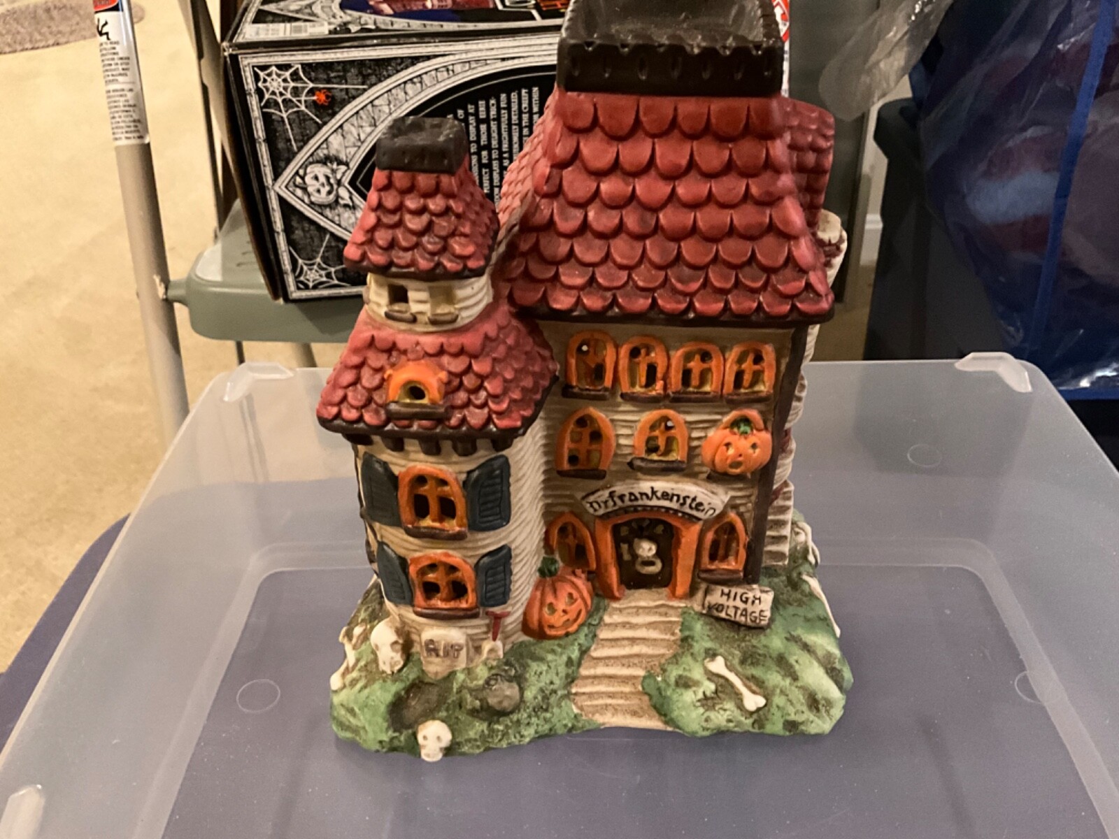 Creepy Hollow Village Dr Frankenstein’s Mansion Haunted Lighted House NEW