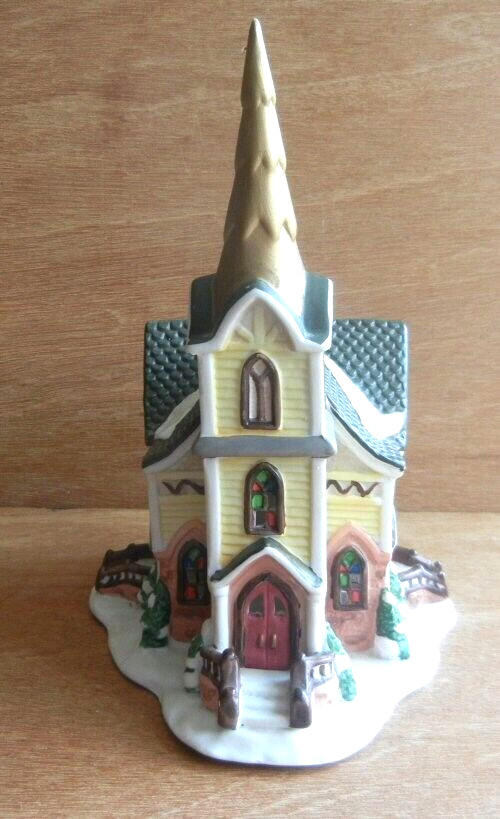 1996 SEASONAL SPECIALTIES CHRISTMAS VILLAGE LIGHTED CHURCH HEARTLAND COLLECTION