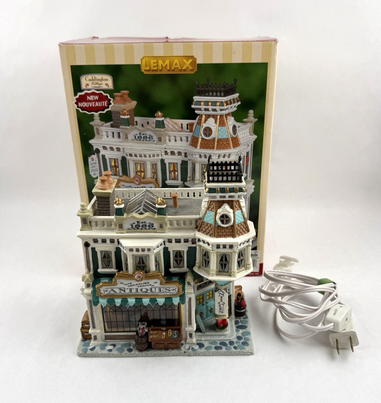 LEMAX Treasure Trove Antiques Caddington Village 2006 Building Please Read