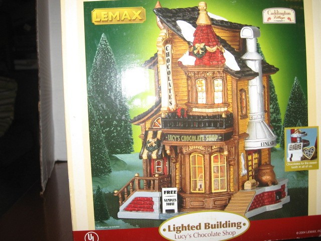 Lemax 2004 Lucy’s Chocolate Shop Porcelain House READ