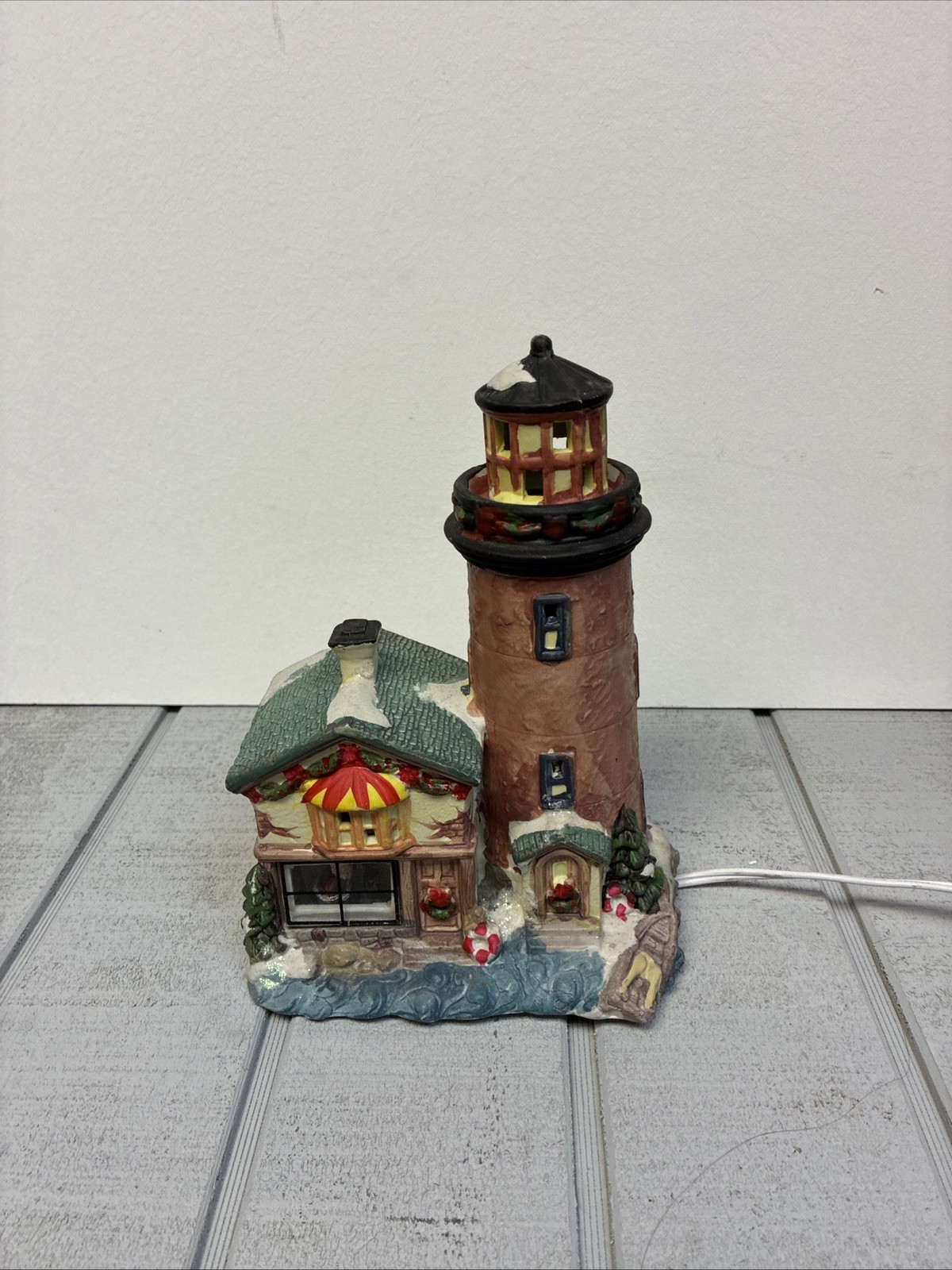 Victorian Hills Christmas Santa’s Lighthouse Lighted House ( No Box )