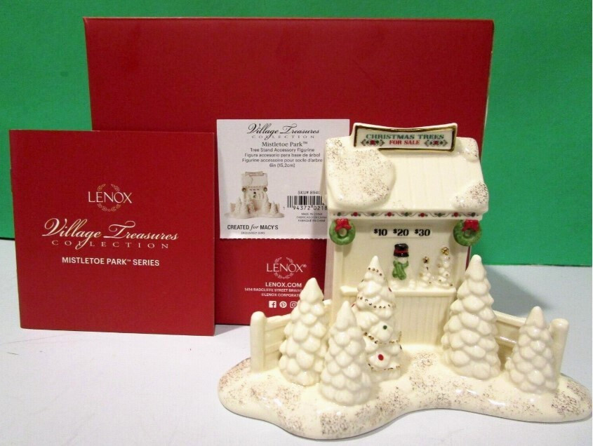 LENOX MISTLETOE PARK TREE STAND Village series Roadside Farm sculpture NEW inBOX