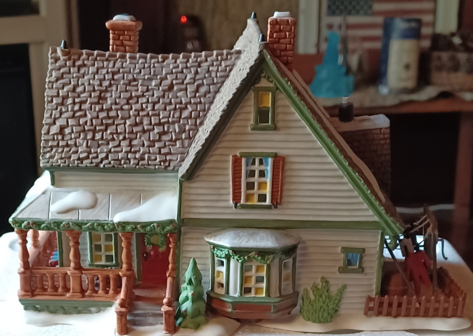 Department 56 New England Village series: ‘Harper’s Farmhouse’ #56612