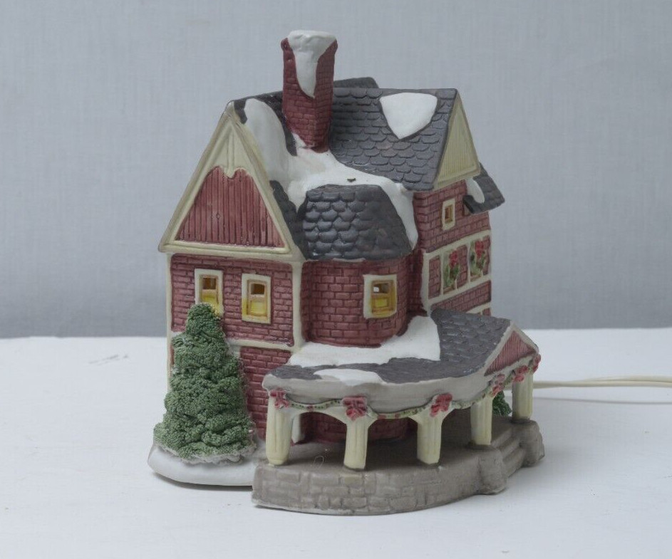 1991 Lemax Hearthside Village Lighted House – Damaged Cracked Roof