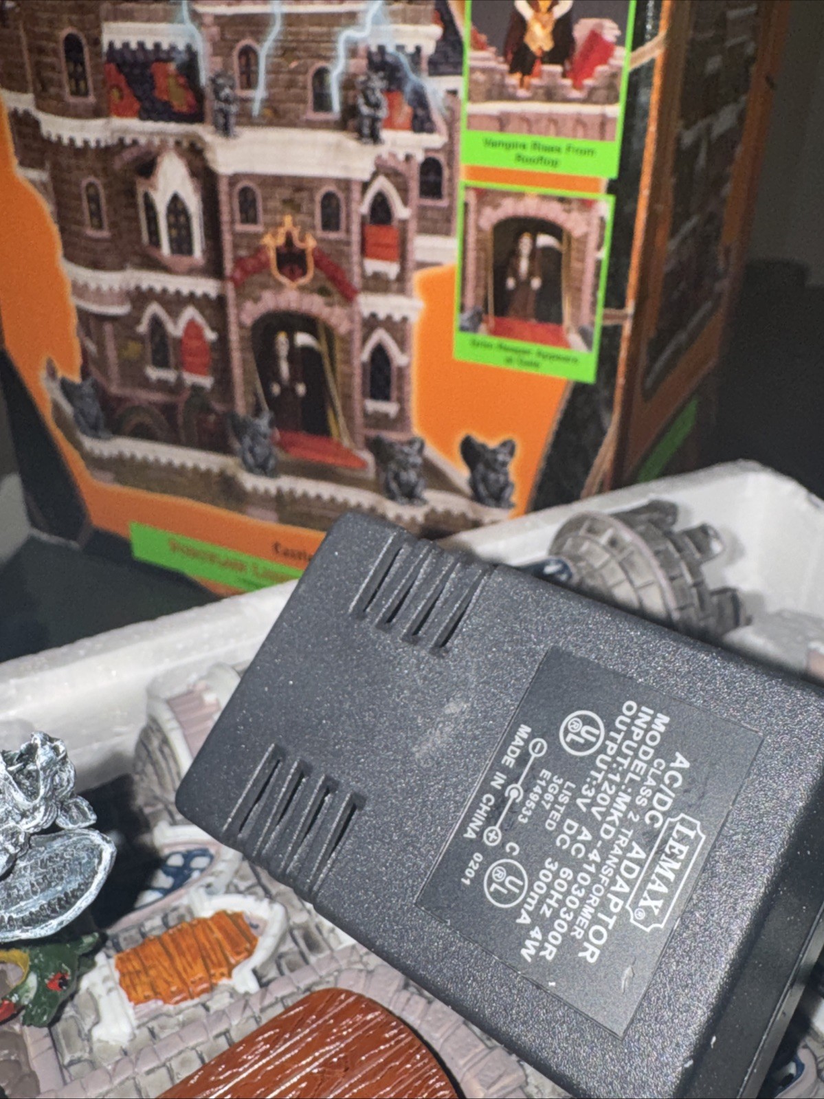 Lemax Spooky Town Castle On Spooky Hill 2002 Halloween House Decor Vampire