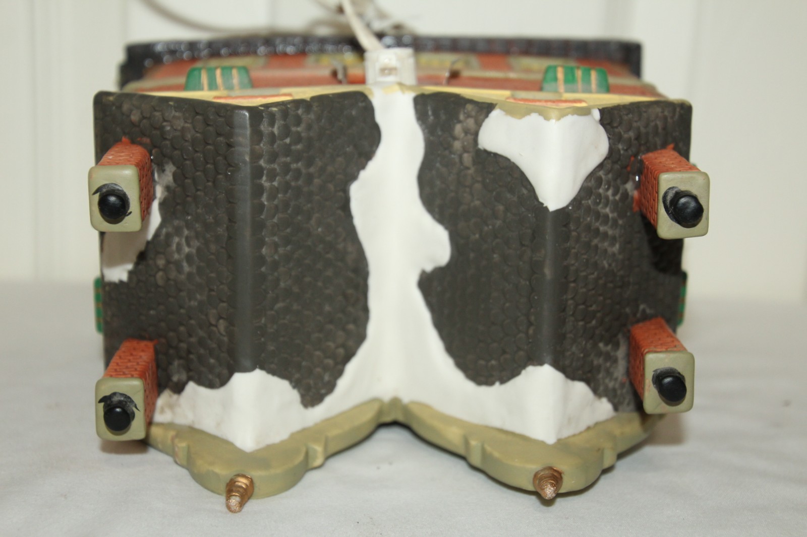 VINTAGE CHRISTMAS STREETS LIGHTED PORCELAIN HOUSE “GOLF SHOP” LIGHT CORD ORG BOX