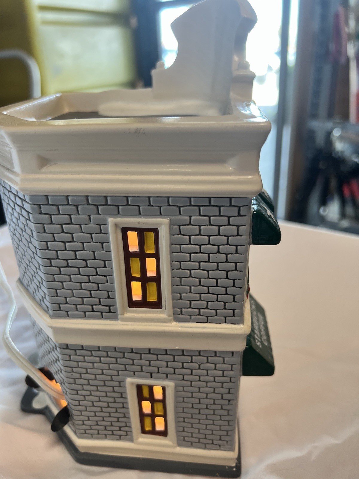 Dept 56 Snow Village “Starbucks Coffee” Ceramic Building #54859 MINT
