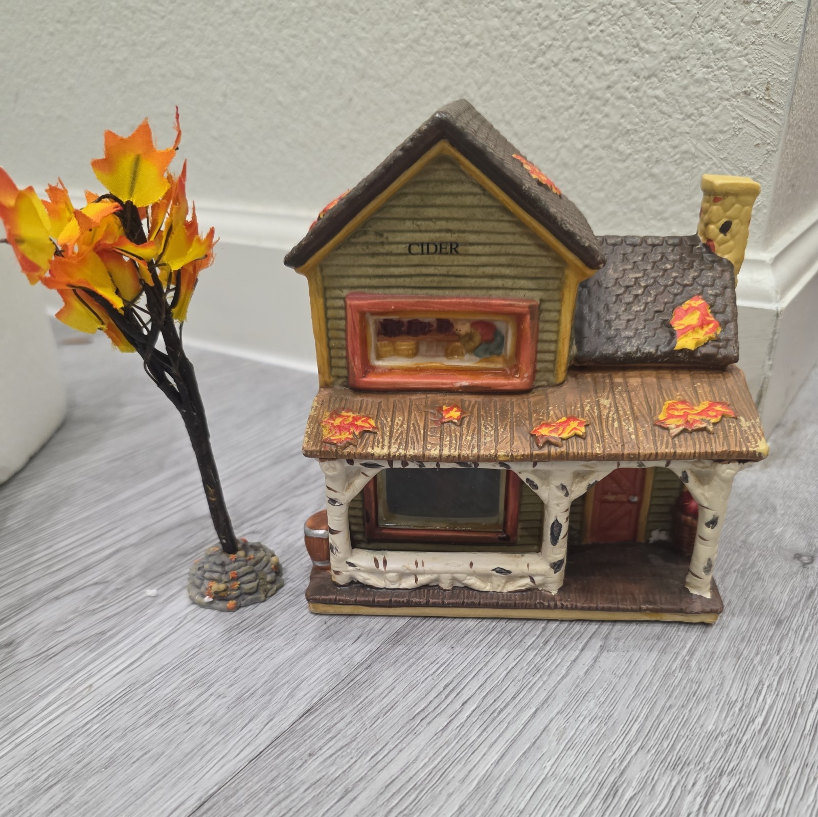Autumn Heirlooms Porcelain Lighted House CIDER w/ Tree
